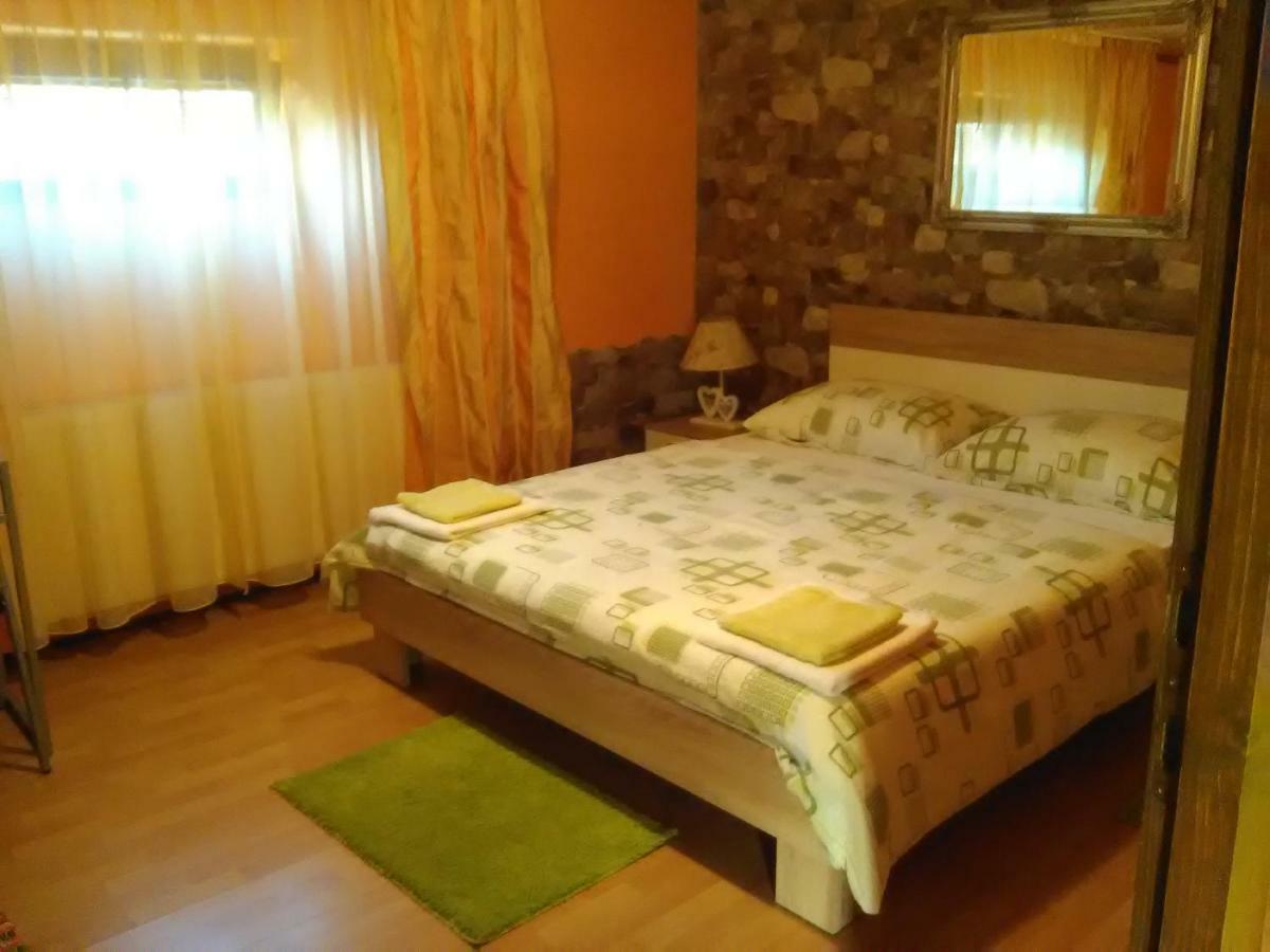 Apartment Tomasevic Slunj Extérieur photo