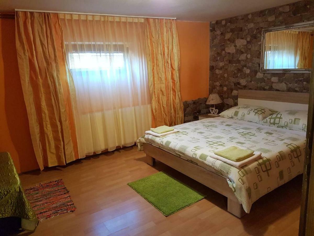 Apartment Tomasevic Slunj Extérieur photo
